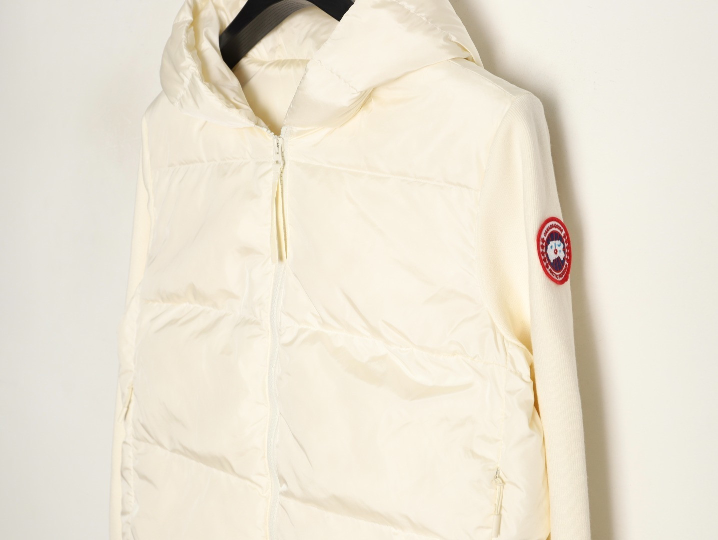 Can*a G00se Short Puffer jacket