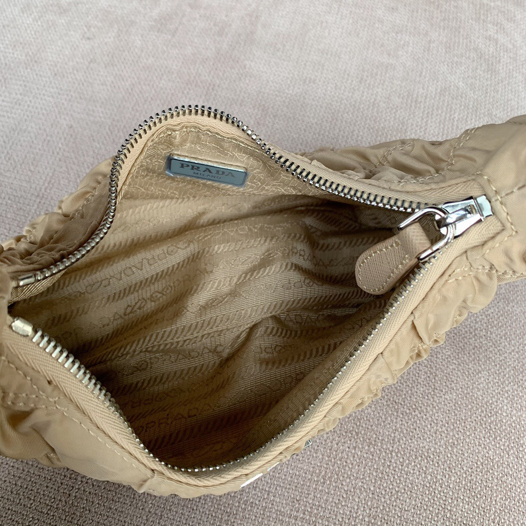 Re-Edition 2000 Nylon Mini Bag