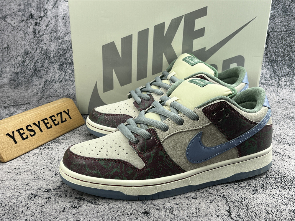 UA NIKE CRENSHAW SKATE CLUB X DUNK LOW SB