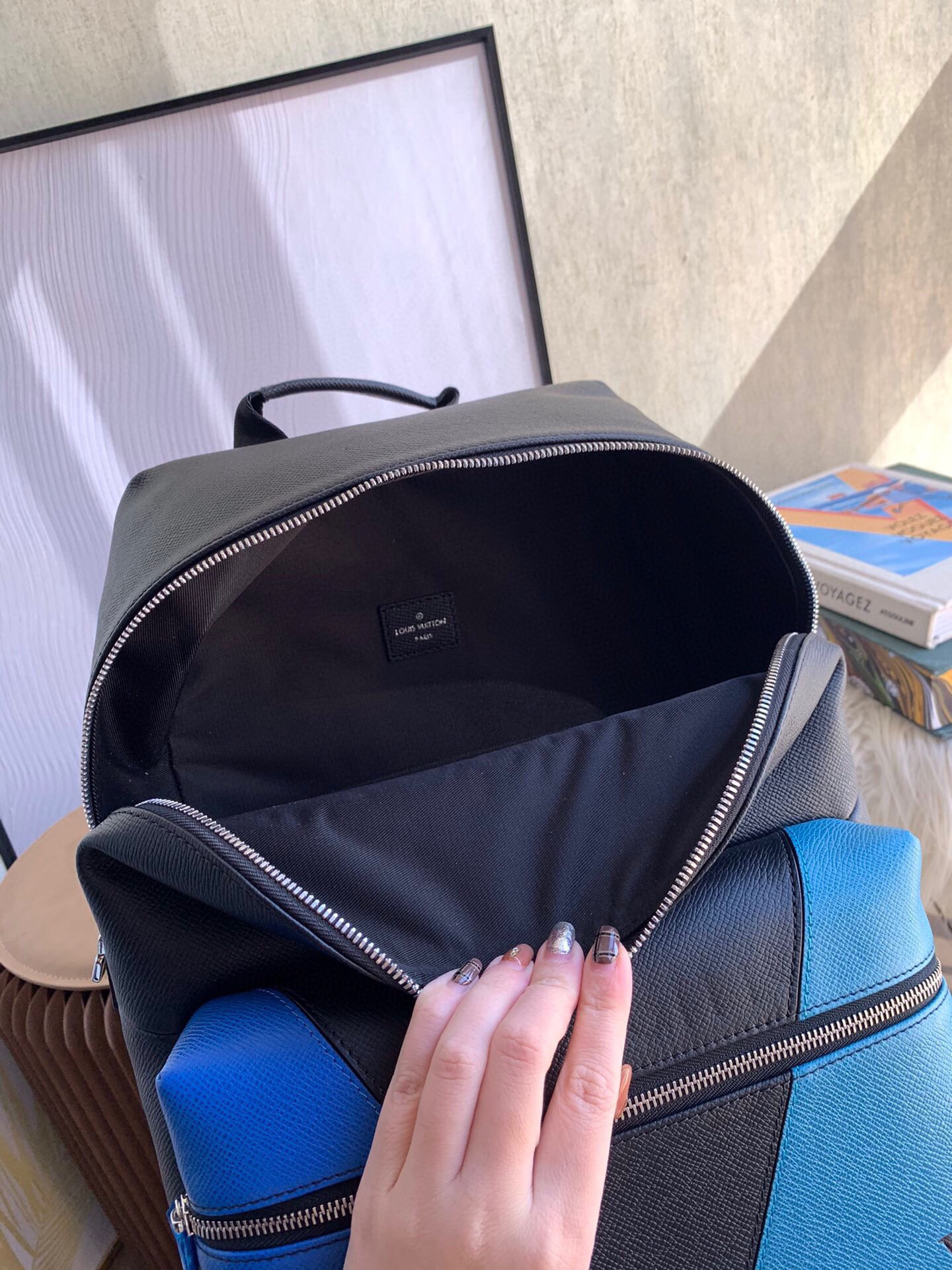 LV DISCOVERY BACKPACK M30735