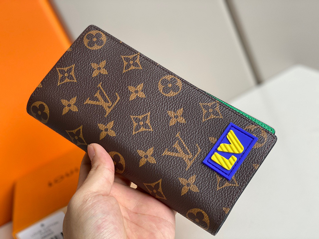 LV BRAZZA WALLET M80523
