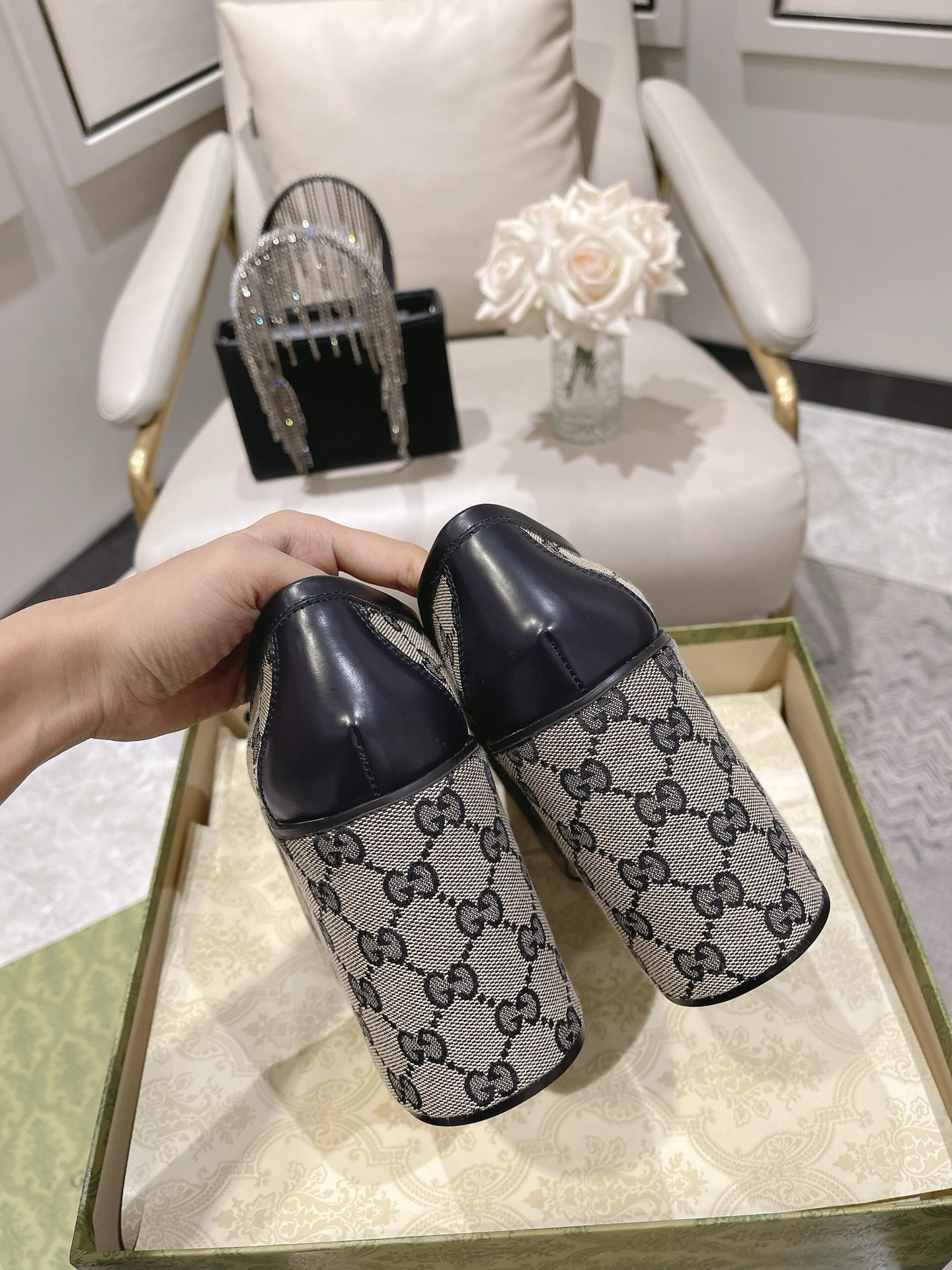 Gvc*1 HORSEBIT PLATFORM LOAFER