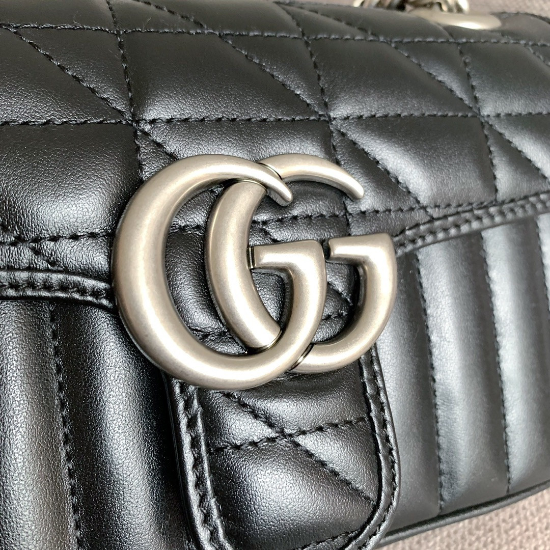 Gvc*1 GG Marmont mini shoulder bag 22cm