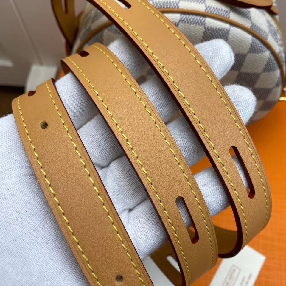 LV BOITE CHAPEAU SOUPLE PM N40333