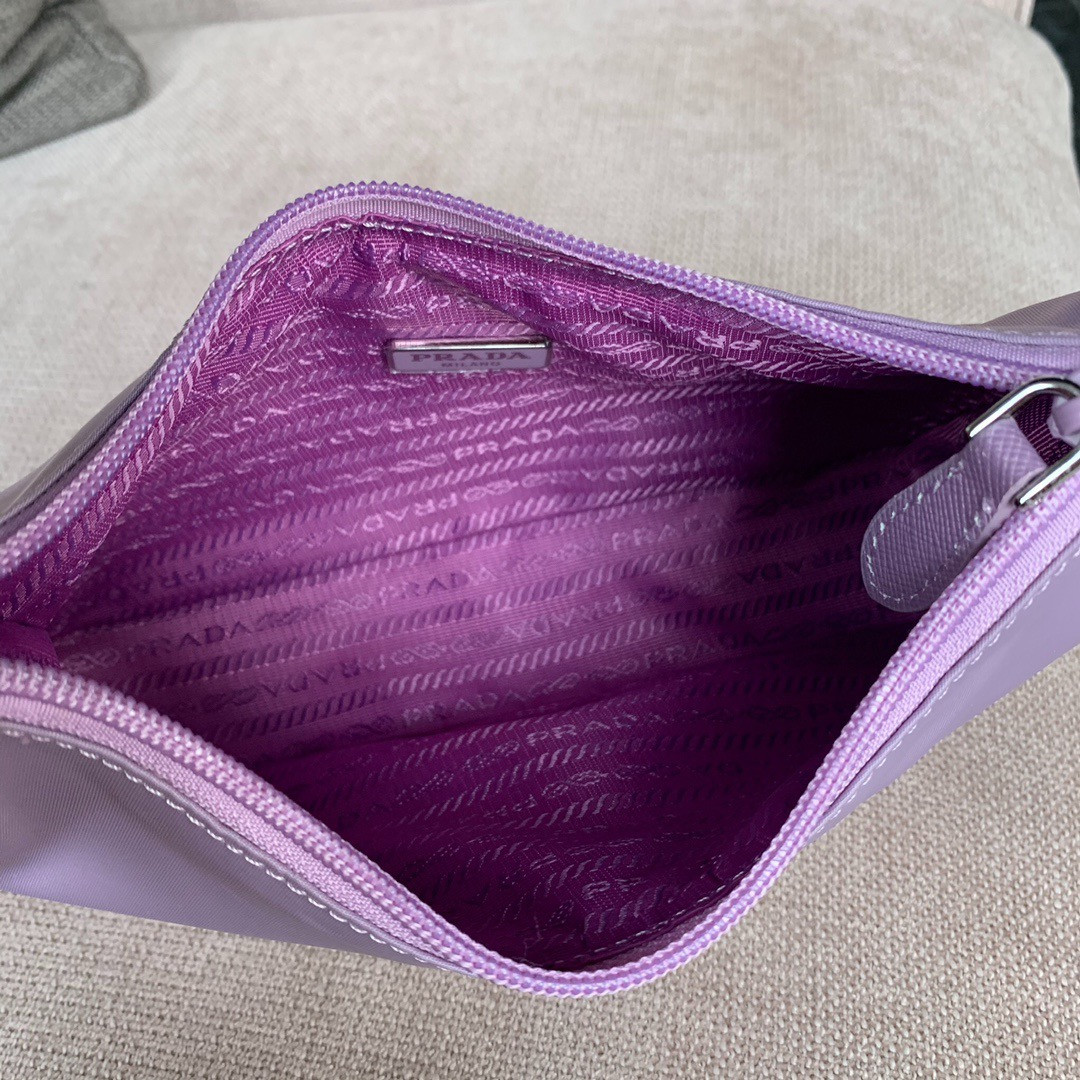 Re-Edition 2000 Nylon Mini Bag