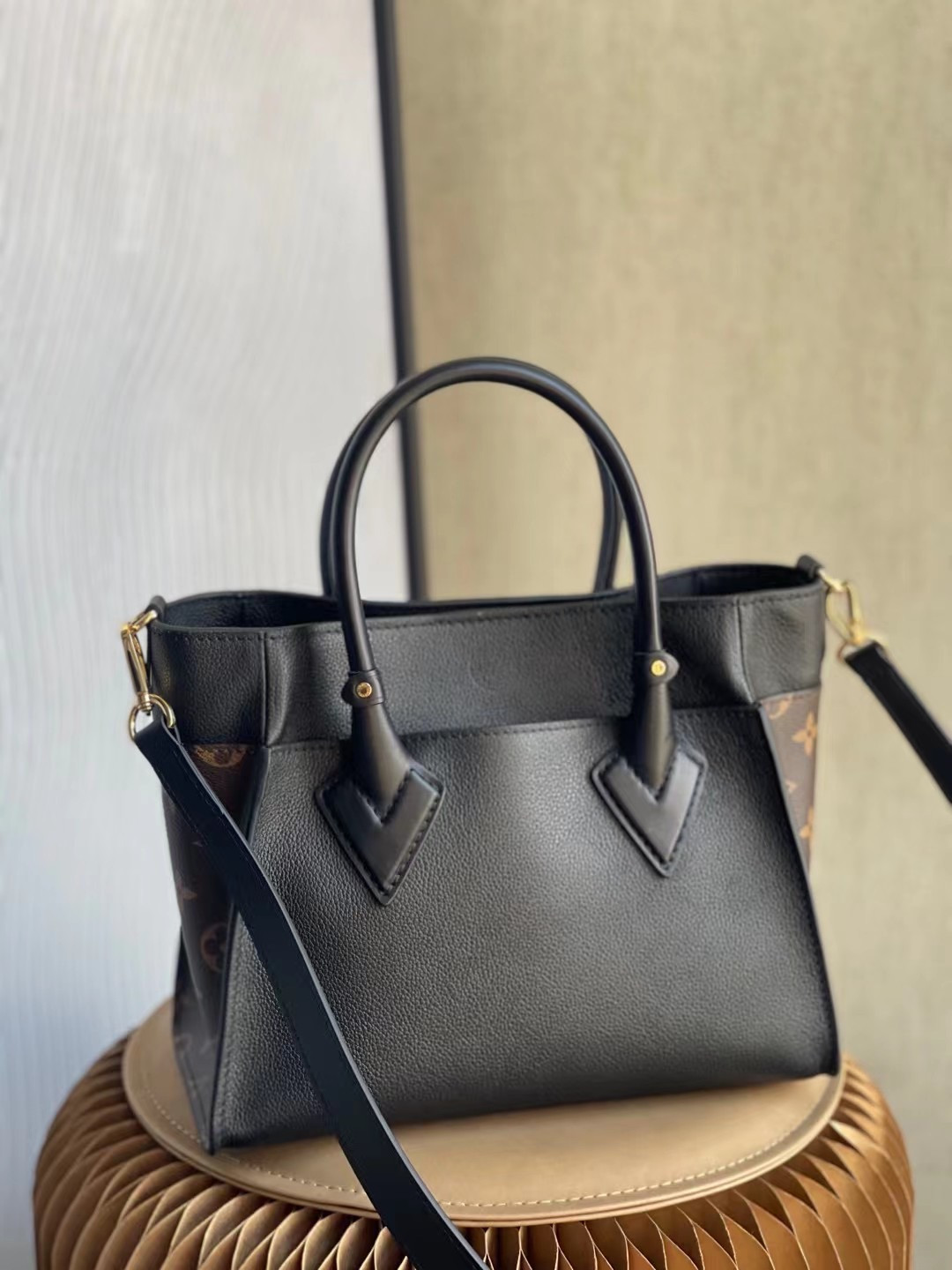 LV ON MY SIDE PM M57728