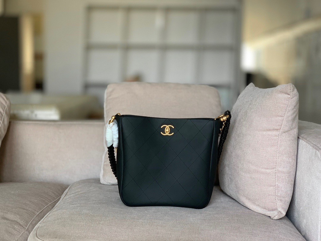 Ch**el 23a hippy hobo bag