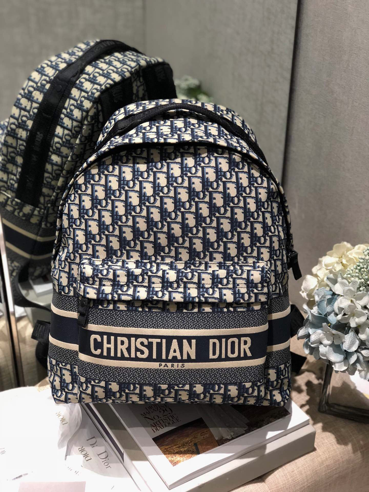 D10rTRAVEL Backpack