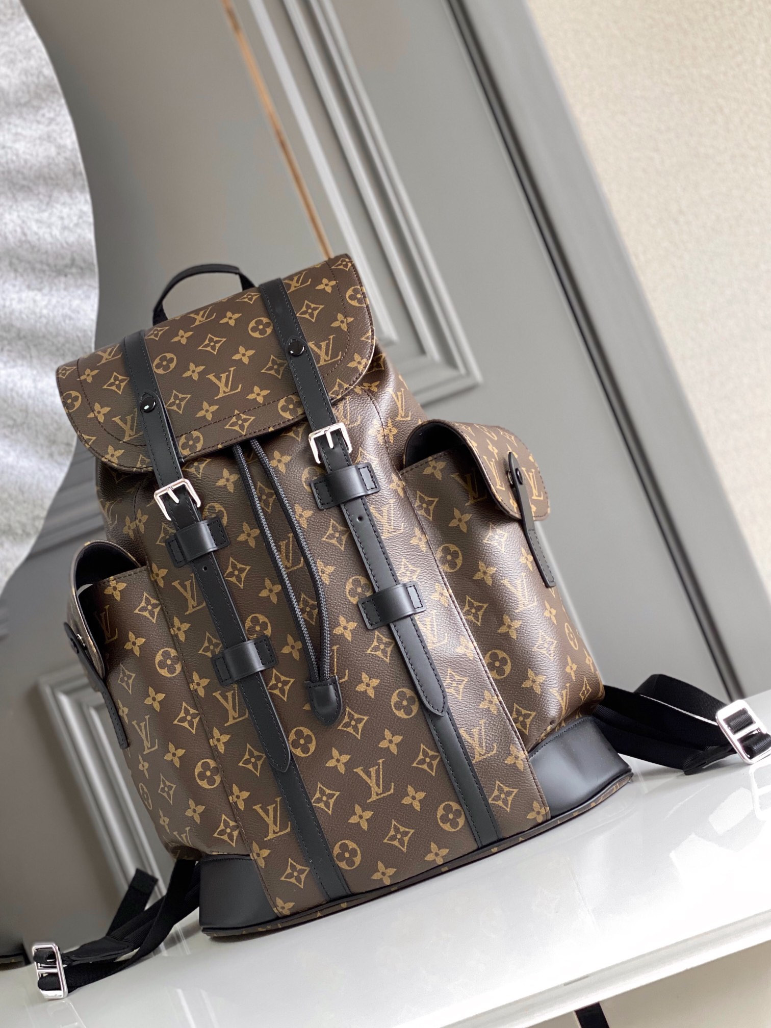 LV CHRISTOPHER PM M43735