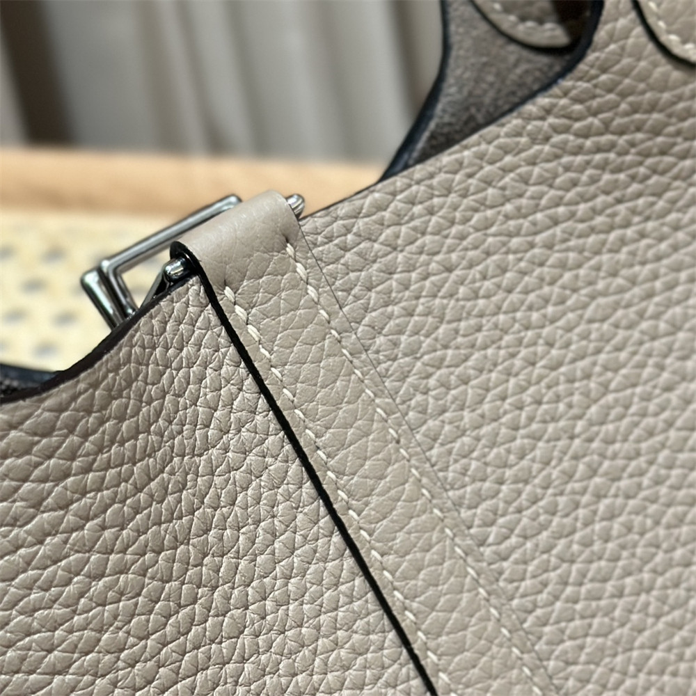 H**me5 Picotin 18cm Trench coat gray without original box