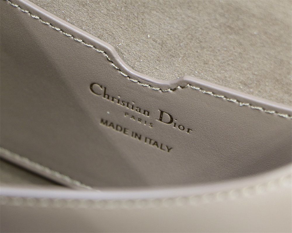 MEDIUM D10r BOBBY BAG brown Box Calfskin