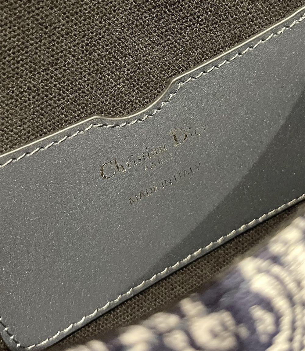 MEDIUM D10r BOBBY BAG white black D10r Oblique Jacquard