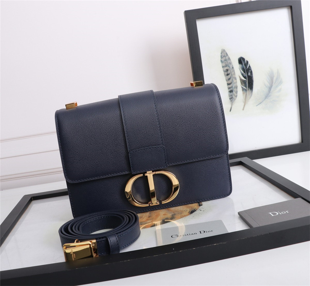 D10r 30 MONTAIGNE CHAIN BAG Grained Navy