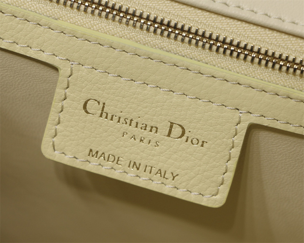 LARGE D10r CARO BAG light yellow S*pple Cannage Calfskin 29 x 18 x 10 cm