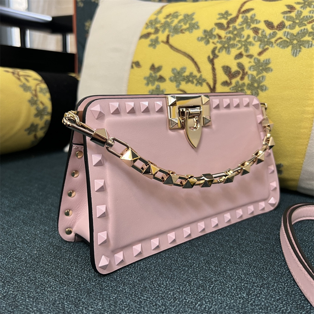 Va1e*ntin0 GARAVANI ROCKSTUD23 SMALL SMOOTH CALFSKIN SHOULDER BAG PINK