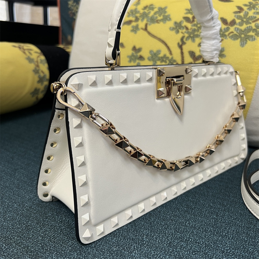 Va1e*ntin0 GARAVANI ROCKSTUD23 smooth calfskin handbag white