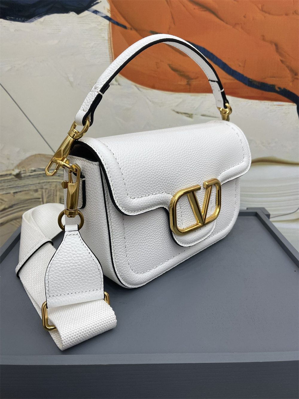Va1e*ntin0 GARAVANI ALLTIME GRAINY CALFSKIN SHOULDER BAG IVORY 23.5x18X8cm
