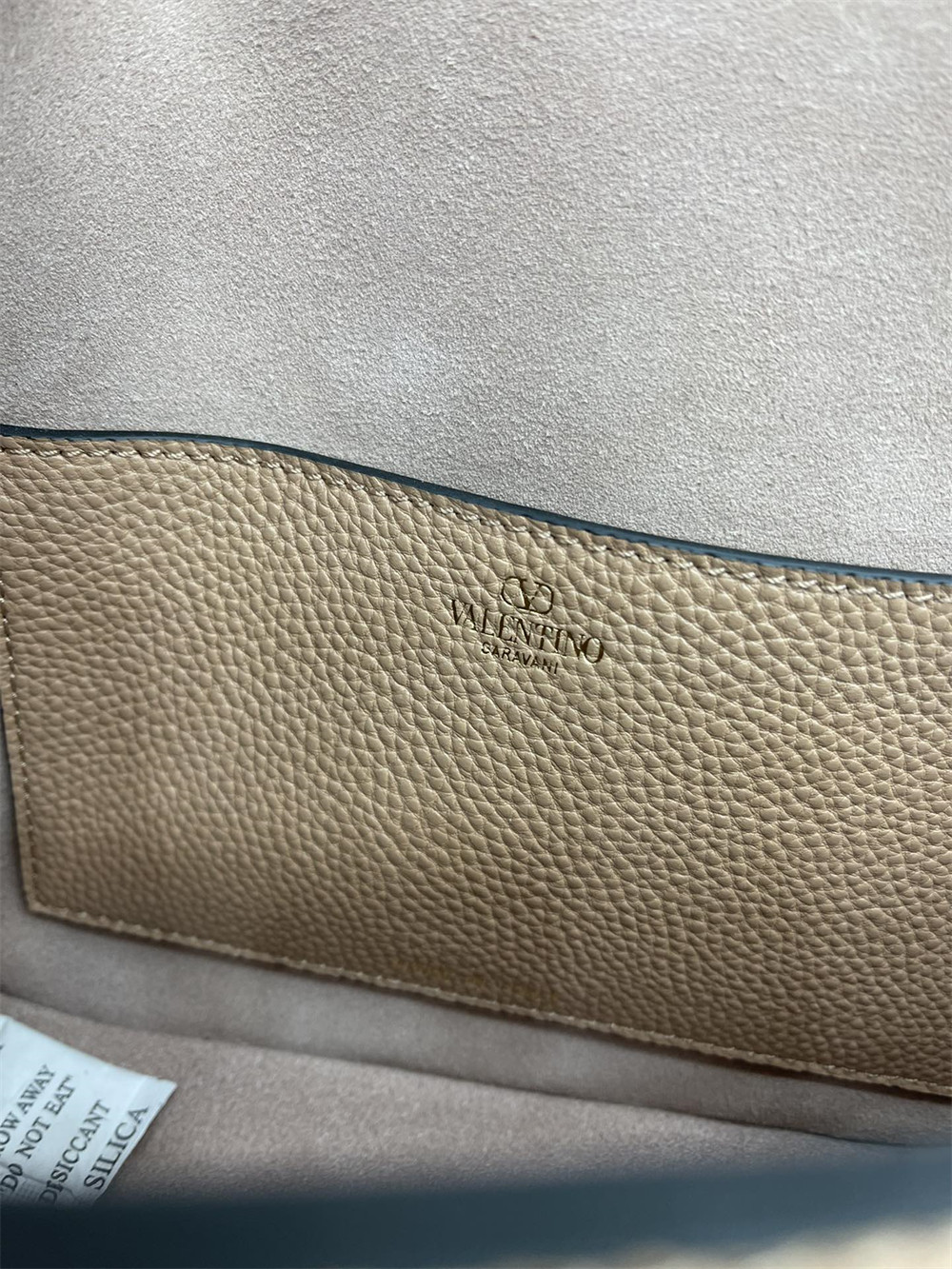 Va1e*ntin0 GARAVANI ALLTIME GRAINY CALFSKIN SHOULDER BAG ROSE CANNELLE 23.5x18X8cm