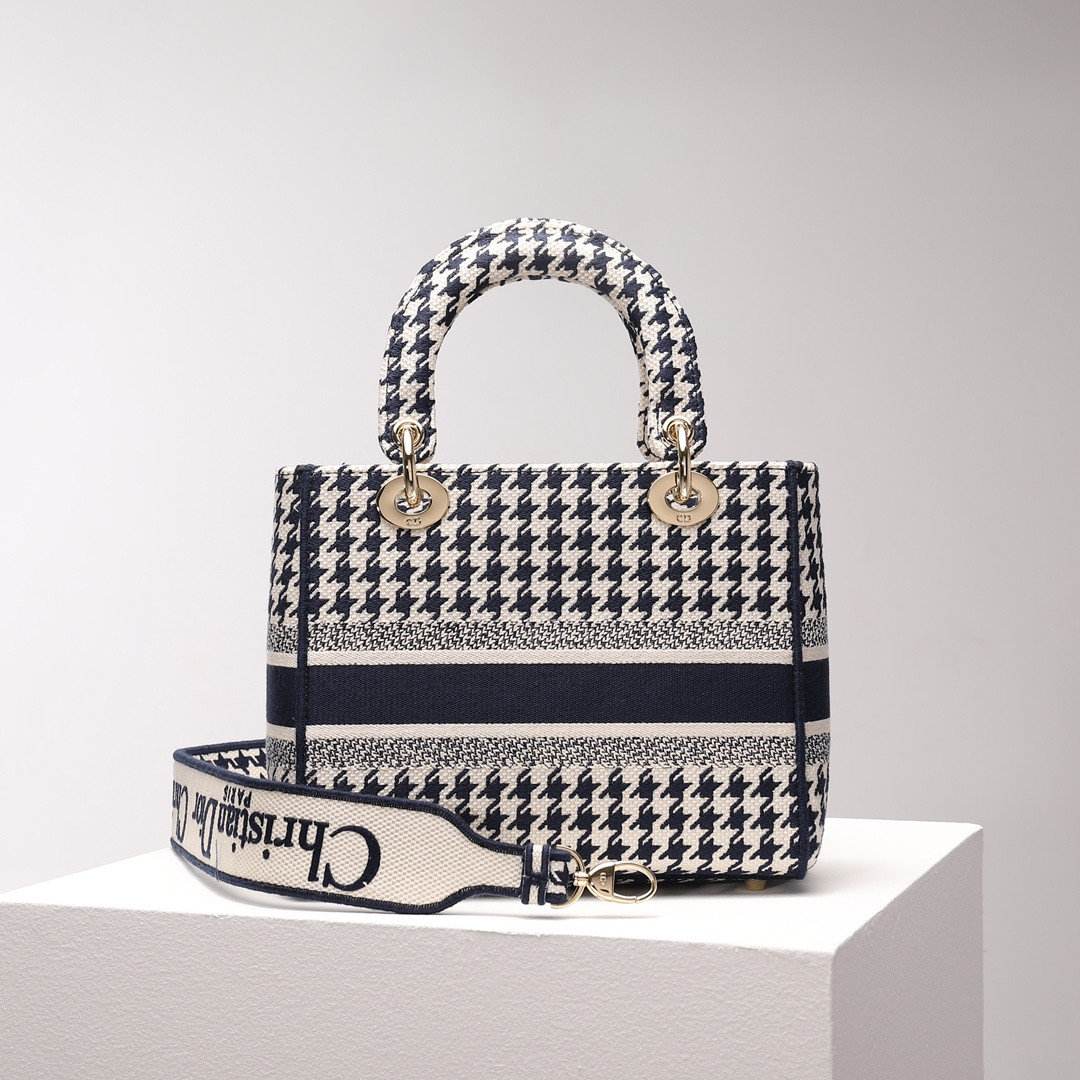 MEDIUM D10r LADY D-LITE BAG  24 x 20 x 11 cm