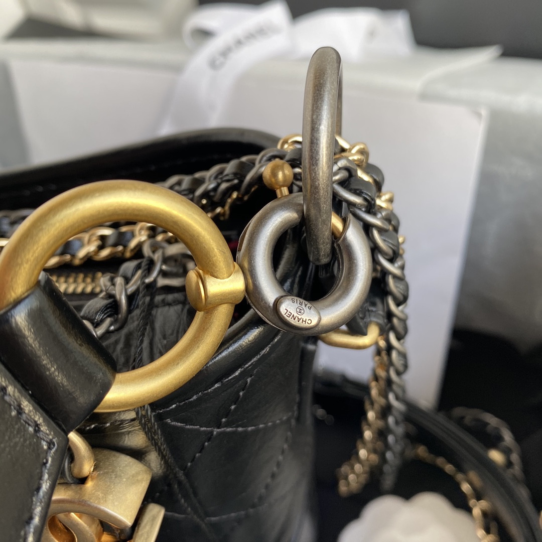 Ch**el Gabrielle MEDIUM BLACK with shoulder strap letters 21 x 28 x 10cm