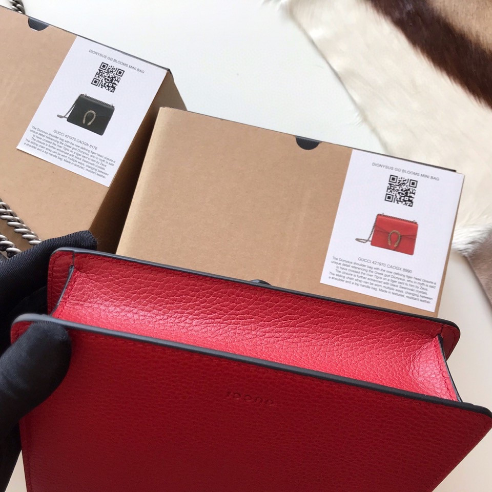 Gvc*1 DIONYSUS LEATHER MINI BAG RED 7.5"Wx6"Hx2"D