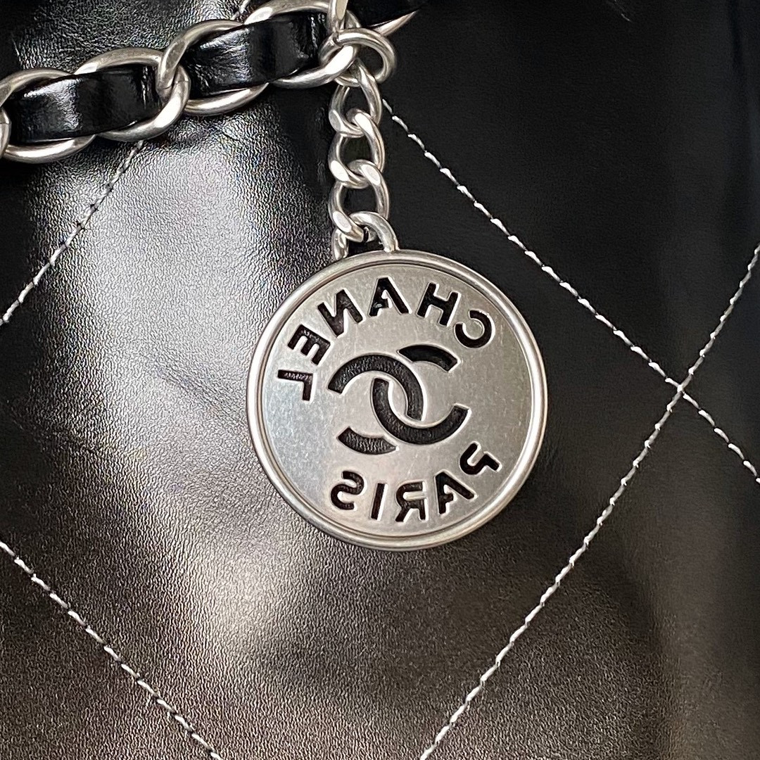 Ch**el 22 HANDBAG Shiny Calfskin SILVER 15.2×16.4×3.1 in