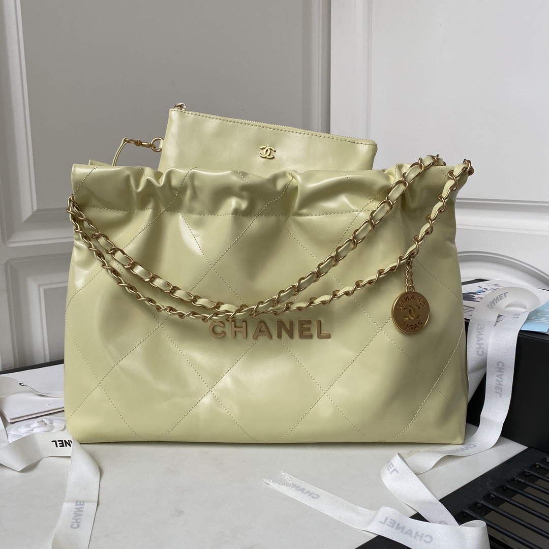 Ch**el 22 HANDBAG Shiny Calfskin YELLOW 30×45×8cm