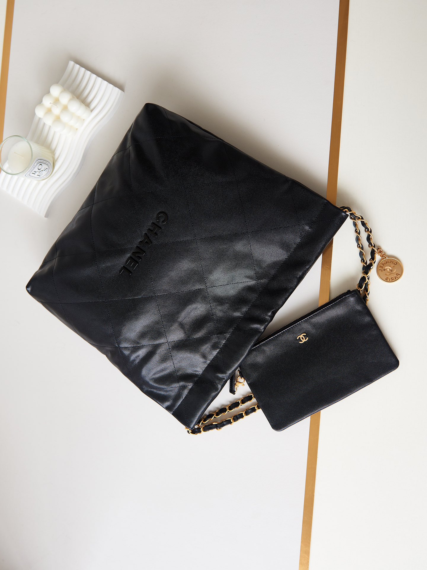 Ch**el 22 HANDBAG Shiny Calfskin Black 15.2×16.4×3.1 in