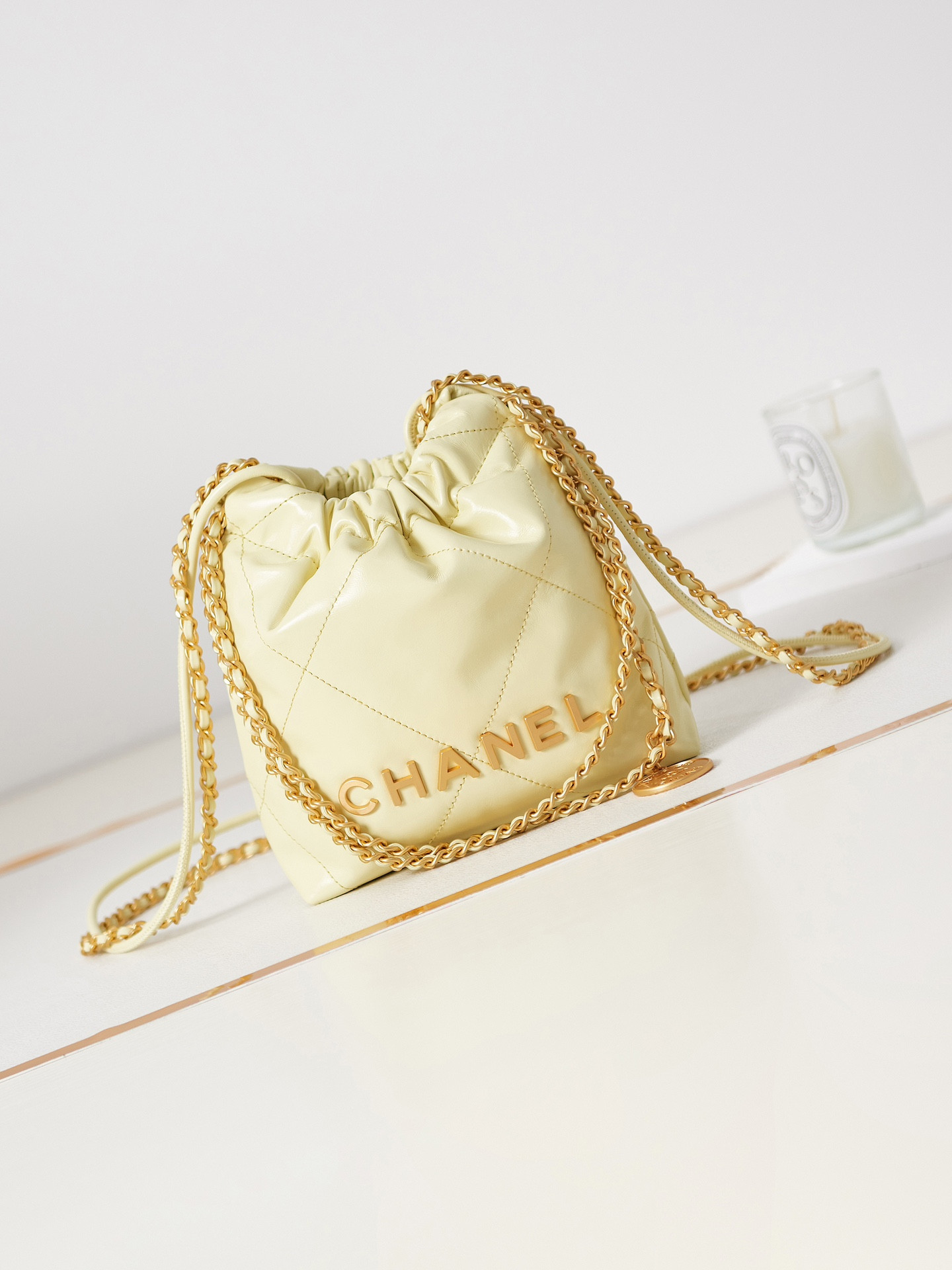 Ch**el 22 MINI HANDBAG Shiny Calfskin Yellow 7.8 × 7.4 × 2.3 in