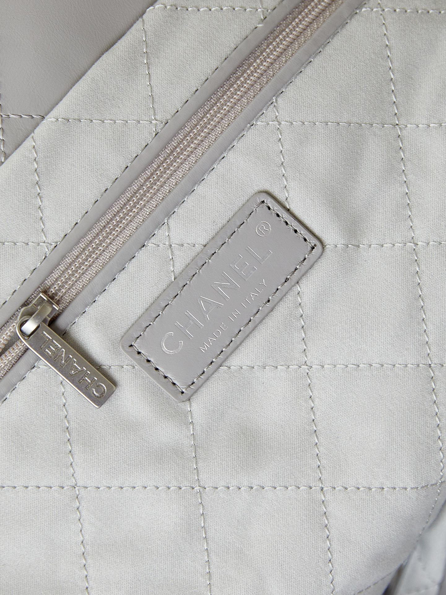 Ch**el 22 SMALL HANDBAG Shiny Calfskin grey 15.2×16.4×3.1 in