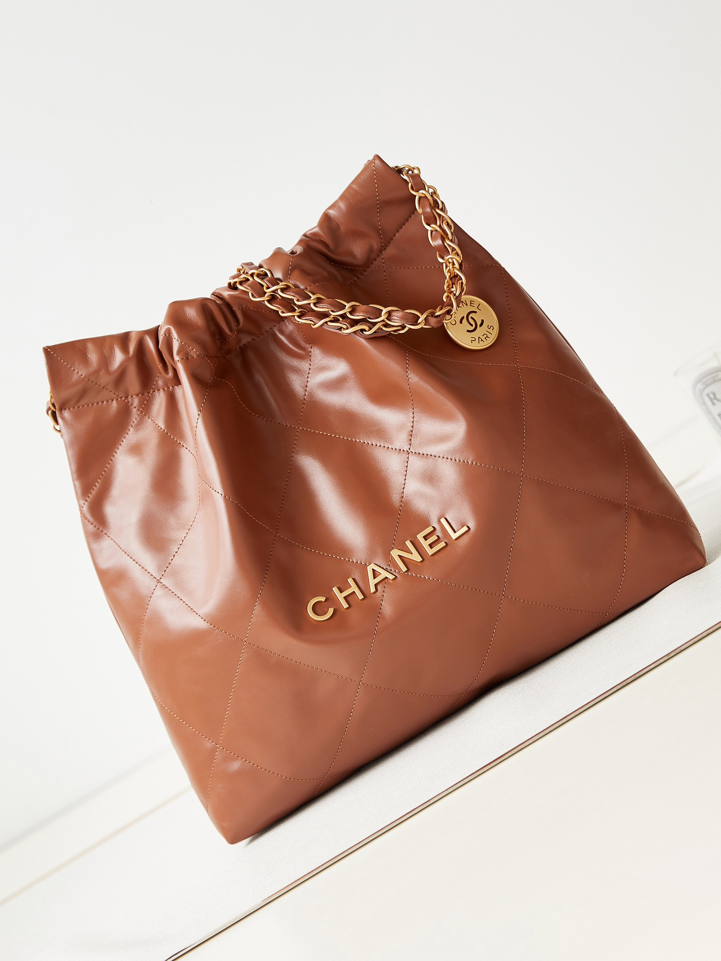 Ch**el 22 SMALL HANDBAG Shiny Calfskin BROWN 13.7×14.4×2.7 in