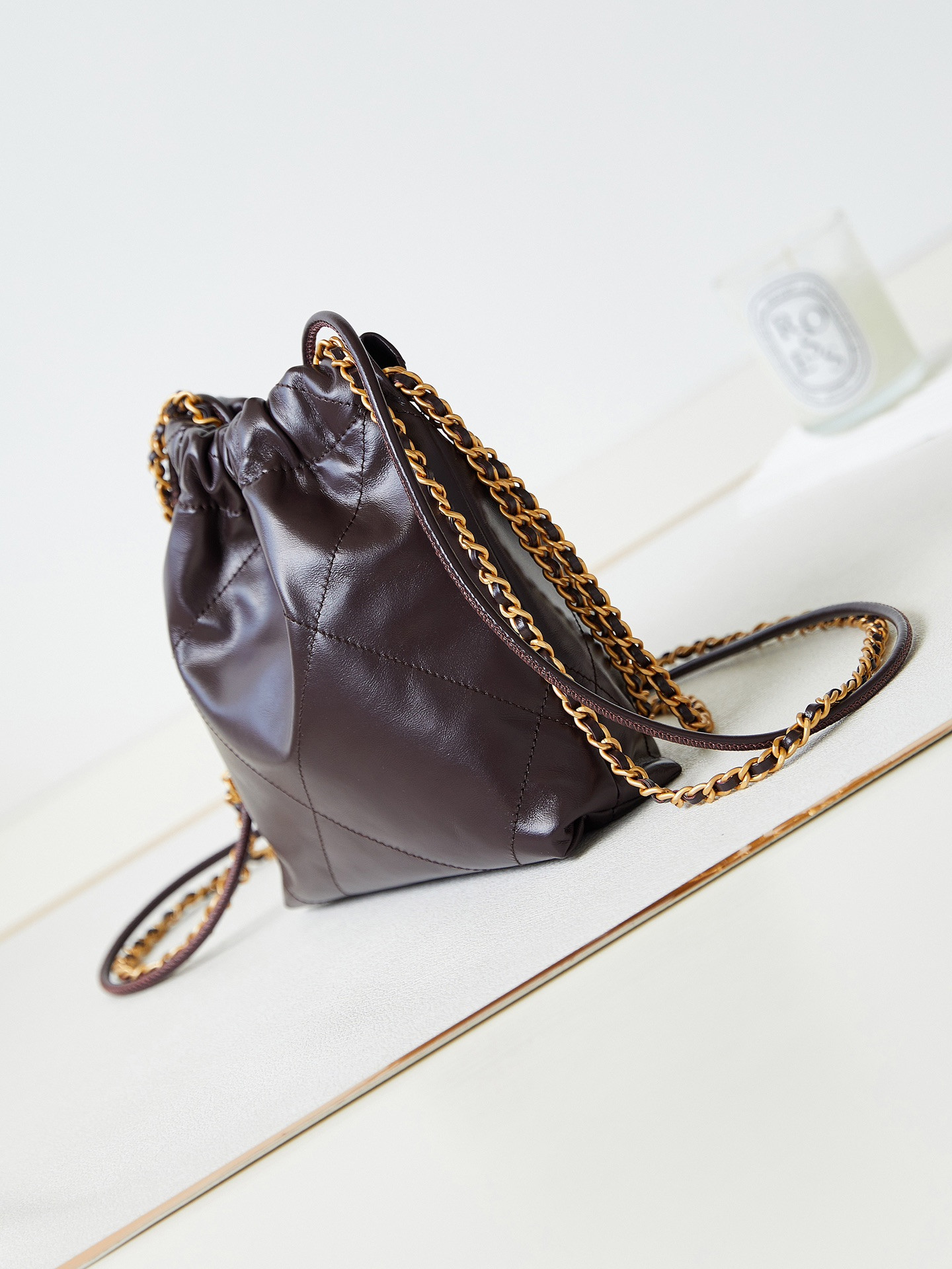 Ch**el 22 MINI HANDBAG Shiny Calfskin 7.8 × 7.4 × 2.3 in