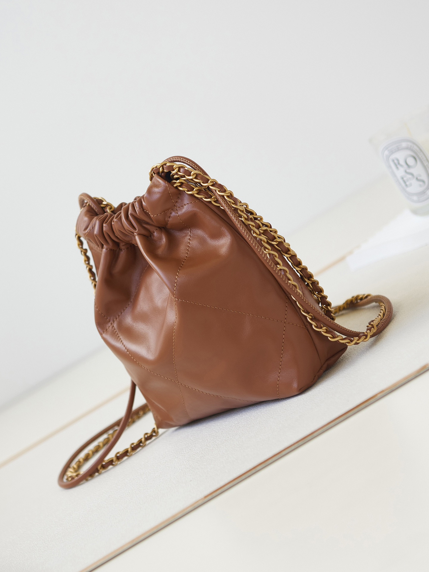 Ch**el 22 MINI HANDBAG Shiny Calfskin Brown 7.8 × 7.4 × 2.3 in