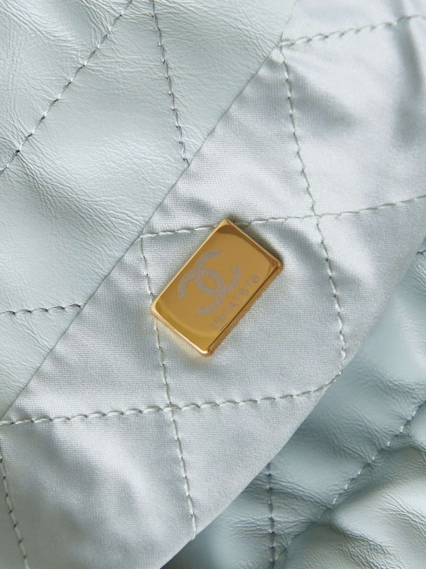 Ch**el 22 MINI HANDBAG Shiny Calfskin Light Blue 7.8 × 7.4 × 2.3 in