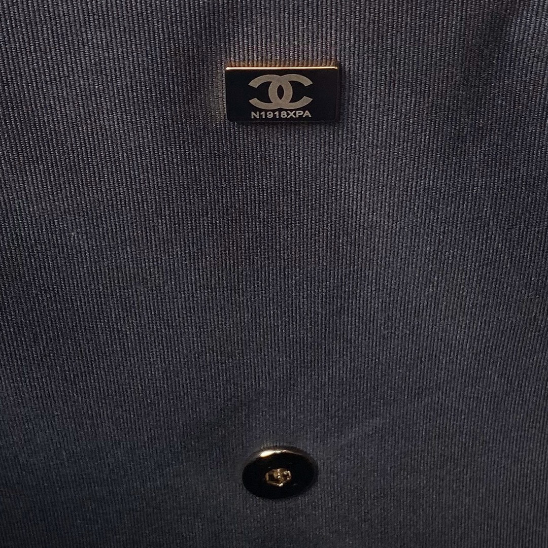 Ch**el CLASSIC FLAP BLACK 28x38x12cm