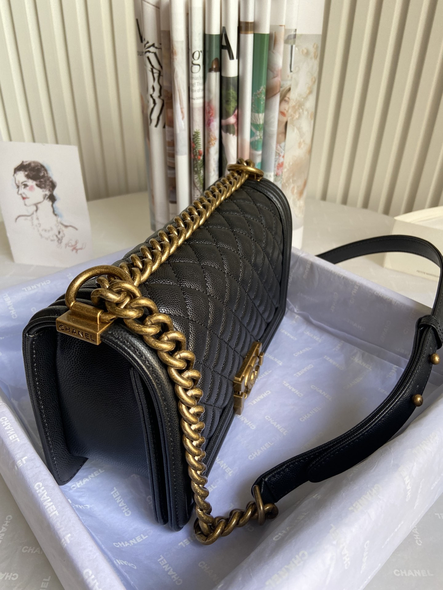 BOY Ch**el HANDBAG Shiny Grained Calfskin 5.9 × 9.8 × 3.5 in