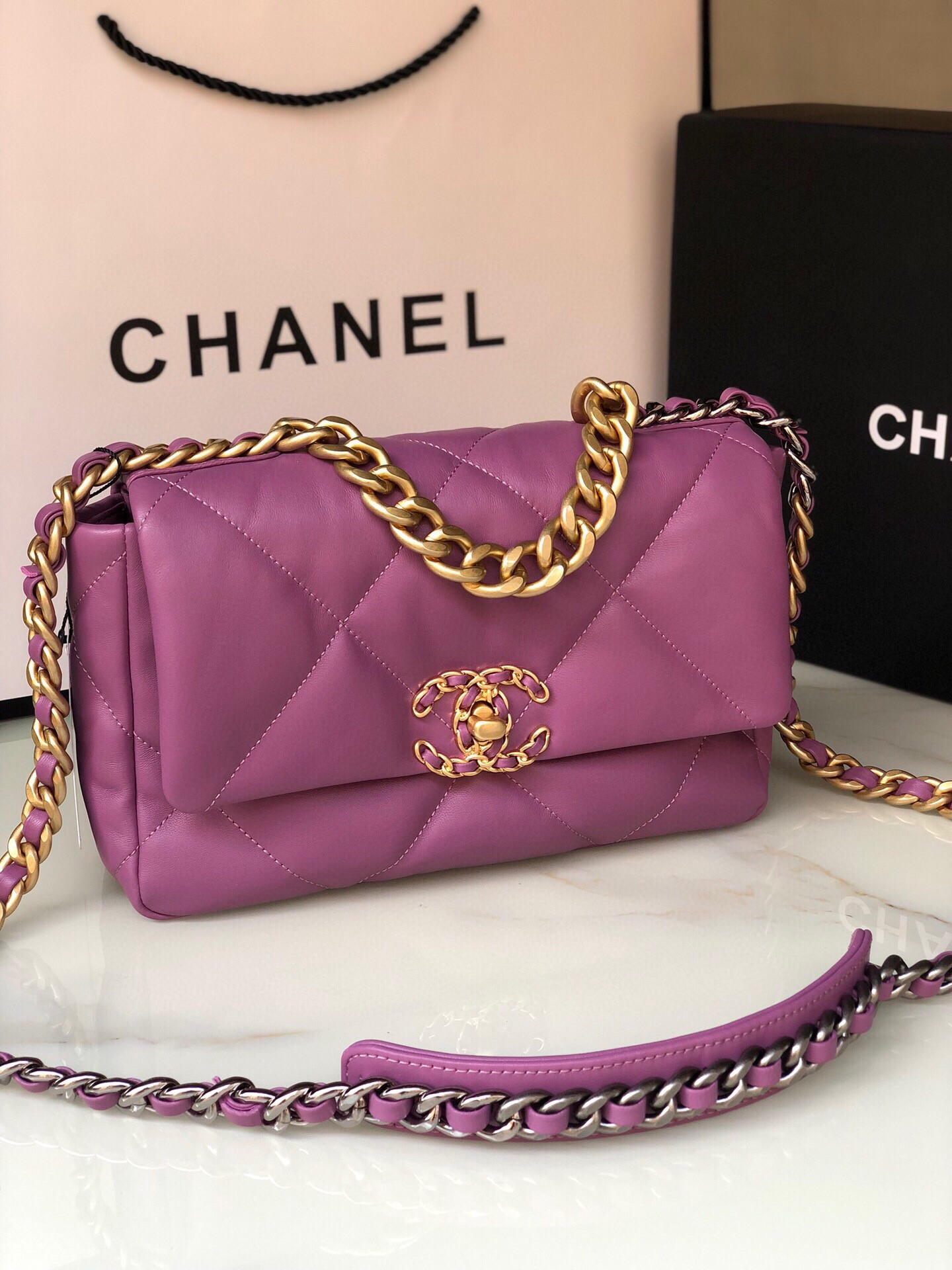 Ch**el 19 HANDBAG Shiny Leather, Gold-Tone, Silver-Tone & Ruthenium-Finish Metal Purple 6.2 × 10.1 × 3.5 in