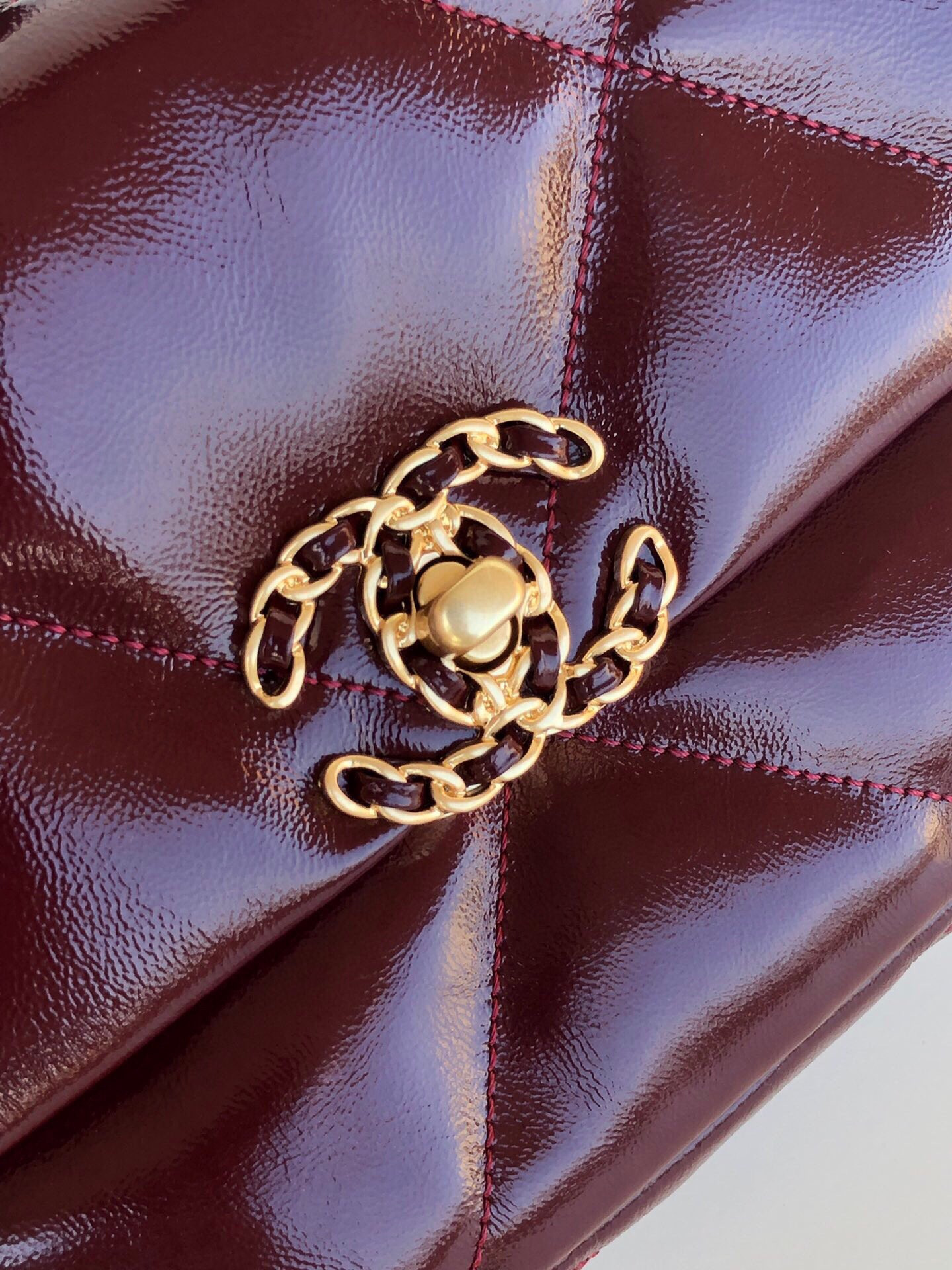 Ch**el 19 HANDBAG Shiny Leather, Gold-Tone, Silver-Tone & Ruthenium-Finish Metal Dark Red 6.2 × 10.1 × 3.5 in