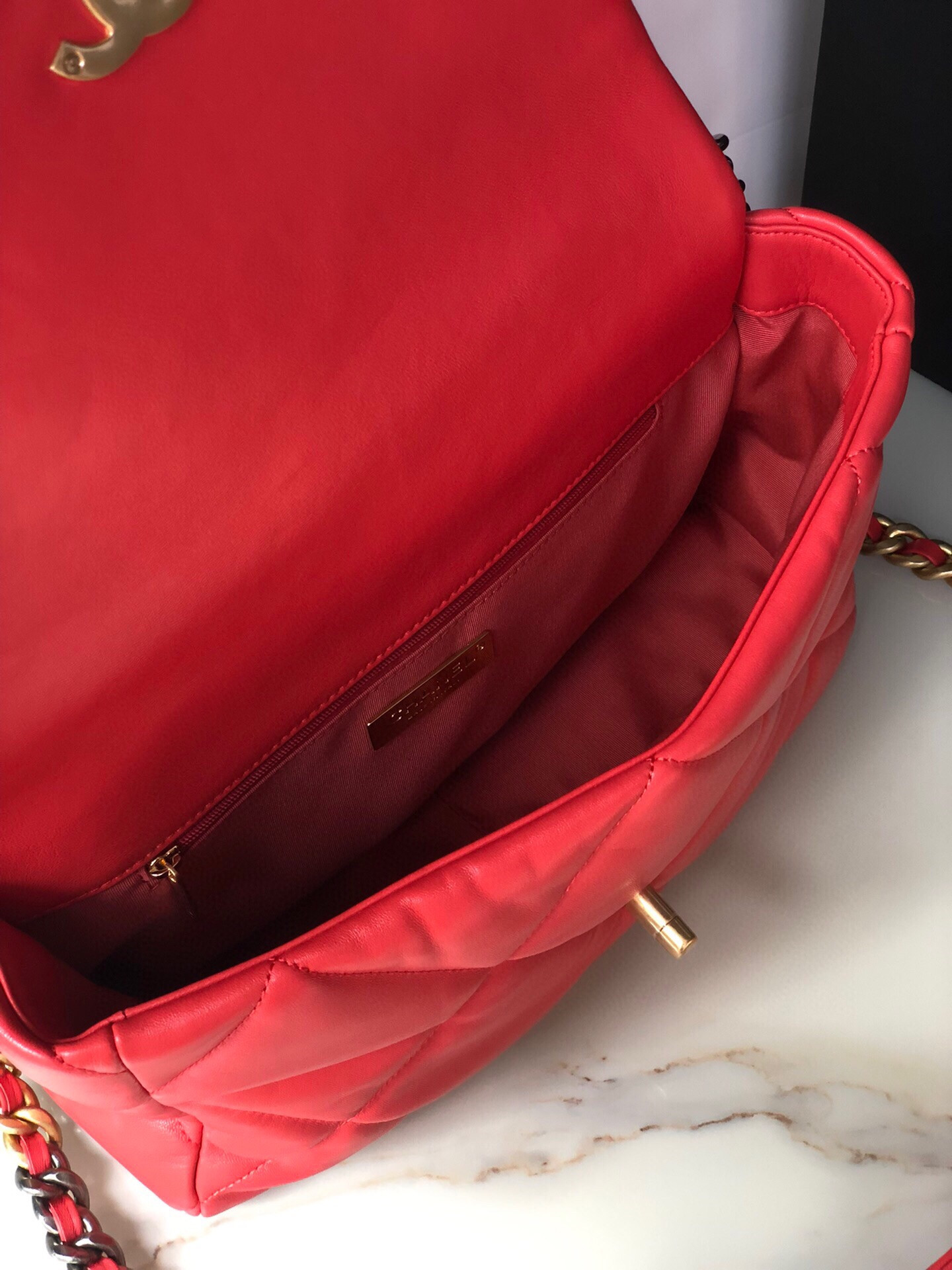 Ch**el 19 LARGE HANDBAG Shiny Leather Red, Gold-Tone, Silver-Tone & Ruthenium-Finish Metal 7.8 × 11.7 × 3.9 in