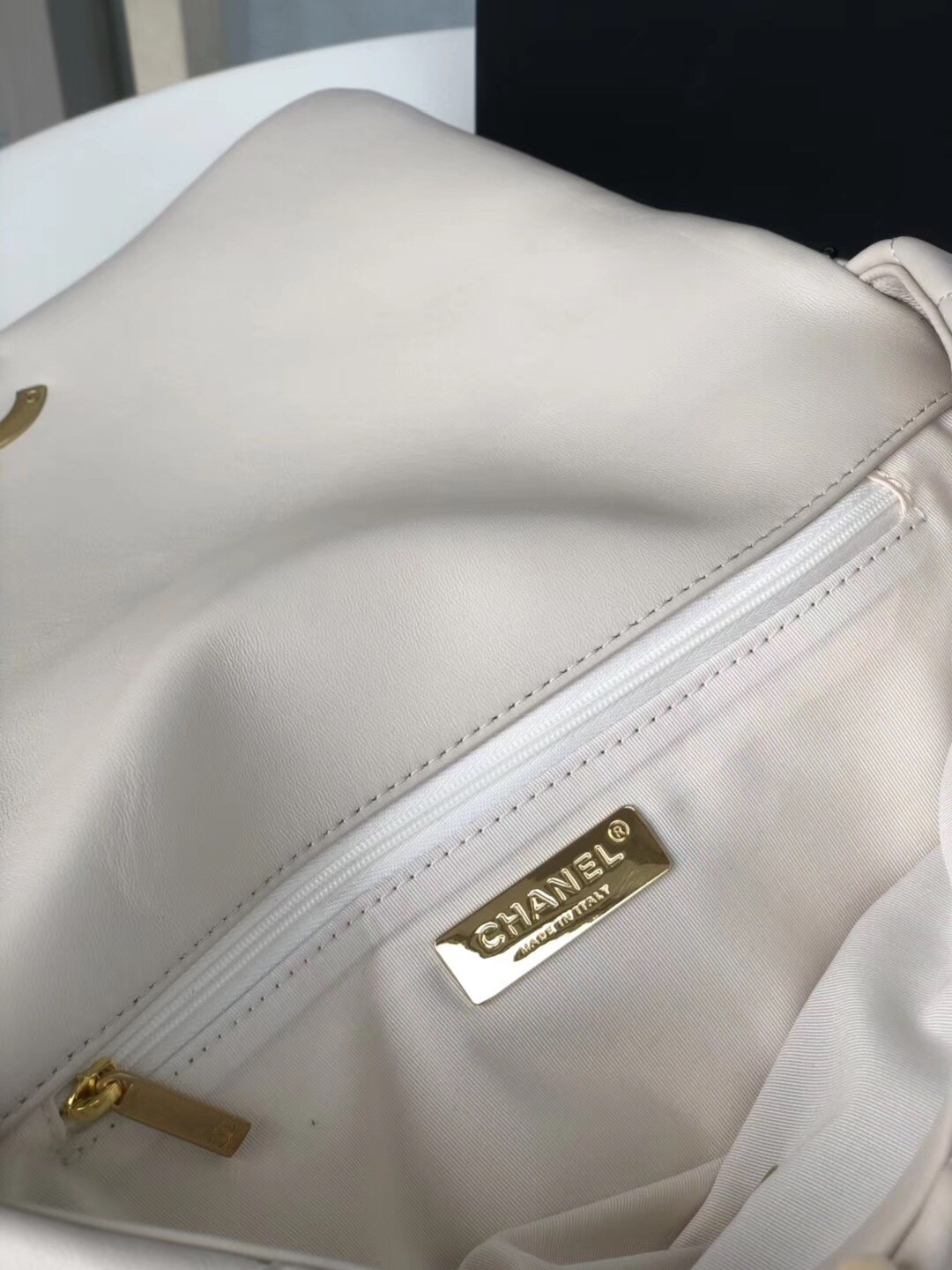 Ch**el 19 LARGE HANDBAG Shiny Leather, Gold-Tone, Silver-Tone & Ruthenium-Finish Metal Beige 7.8 × 11.7 × 3.9 in