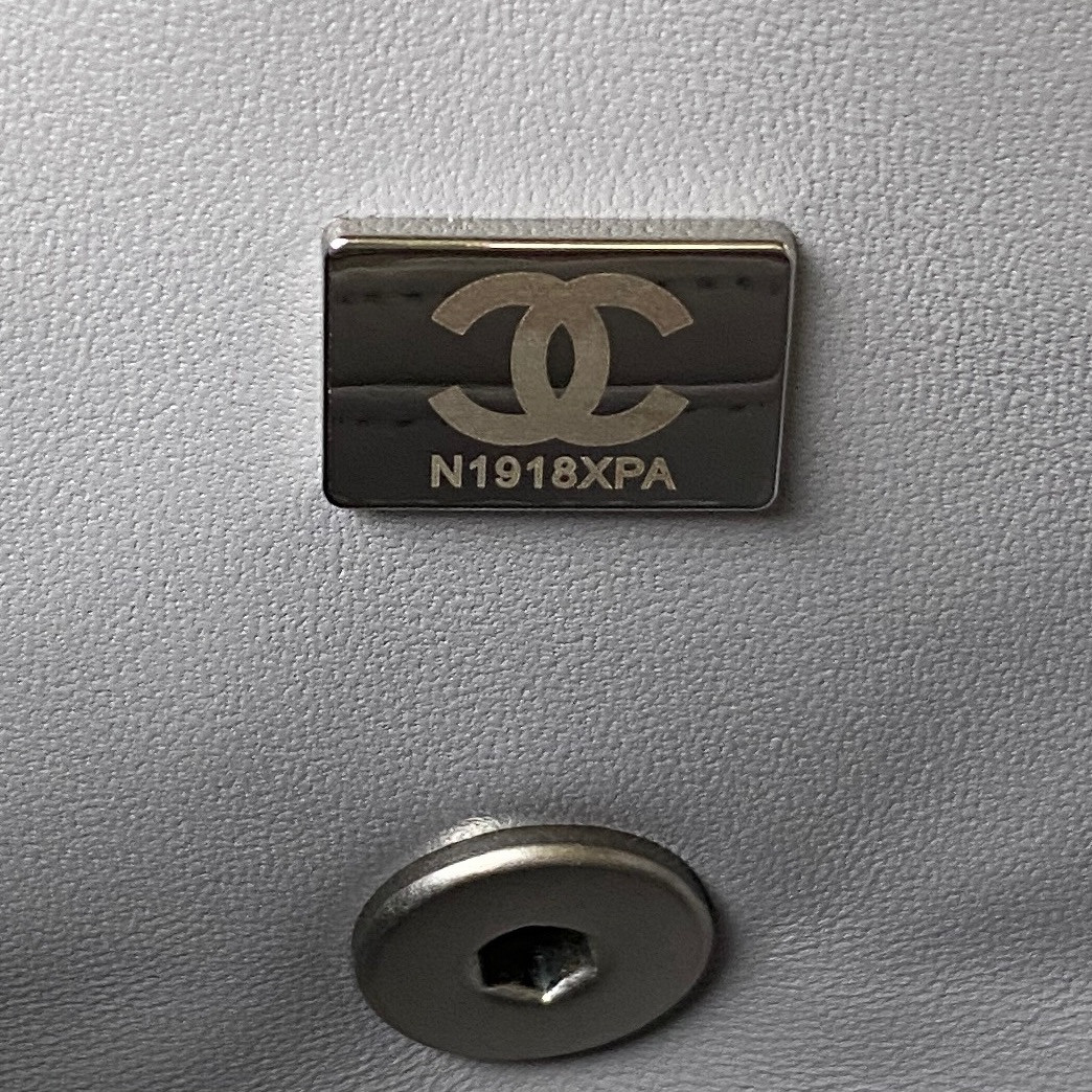 Ch**el MINI FLAP BAG SHINY CALFSKIN & SILVER-TONE METAL LIGHT GRAY 4.7 × 7.8 × 2.3 in