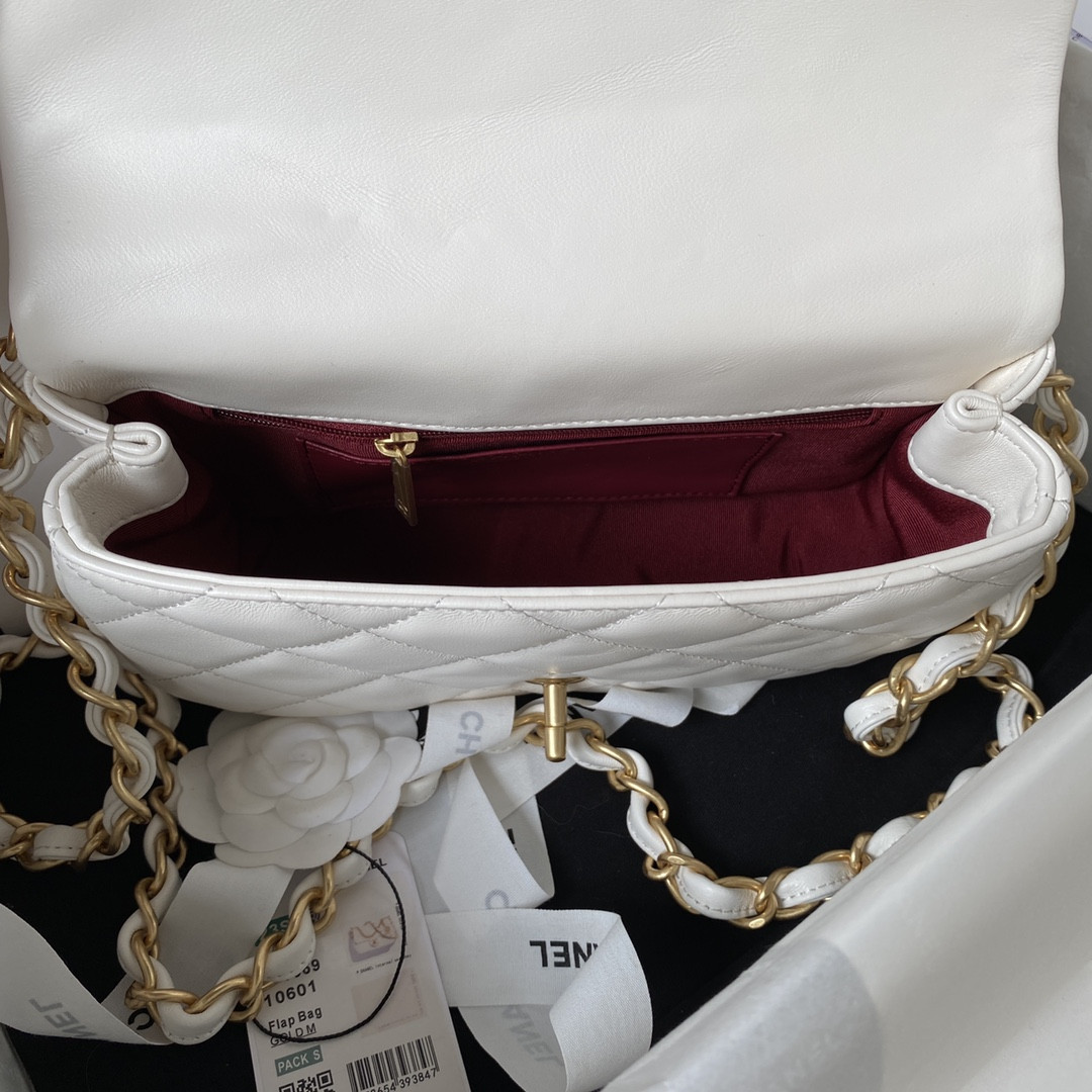 Ch**el SMALL CLASSIC HANDBAG GRAINED SHINY CALFSKIN & Gold-TONE METAL white 5.7 × 9 × 2.3 IN