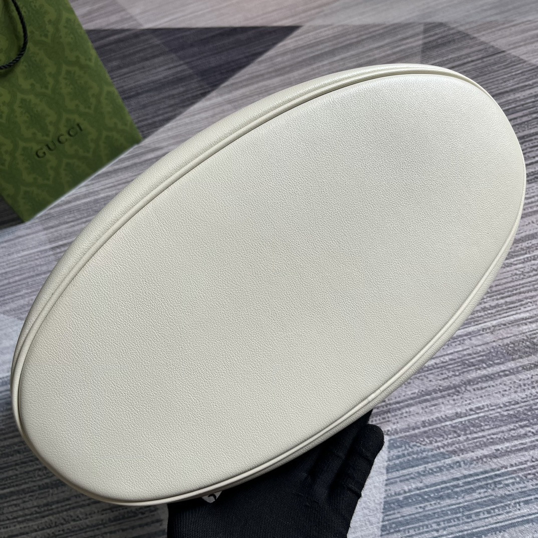 Gvc*1 DIANA LARGE TOTE BAG White 40W x 34H x 21D CM