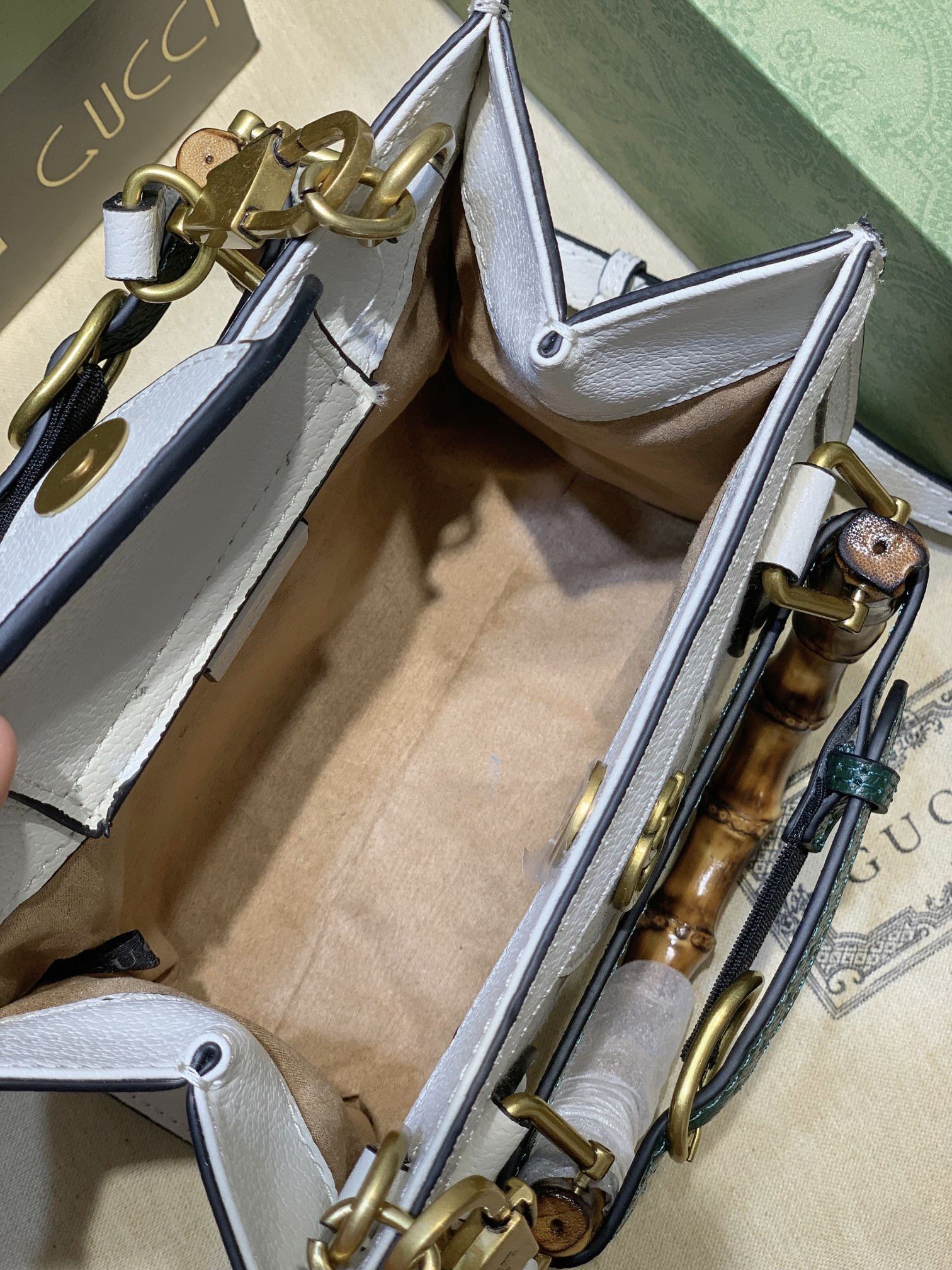 Gvc*1 DIANA MINI TOTE BAG 20W x 16H x 10D CM