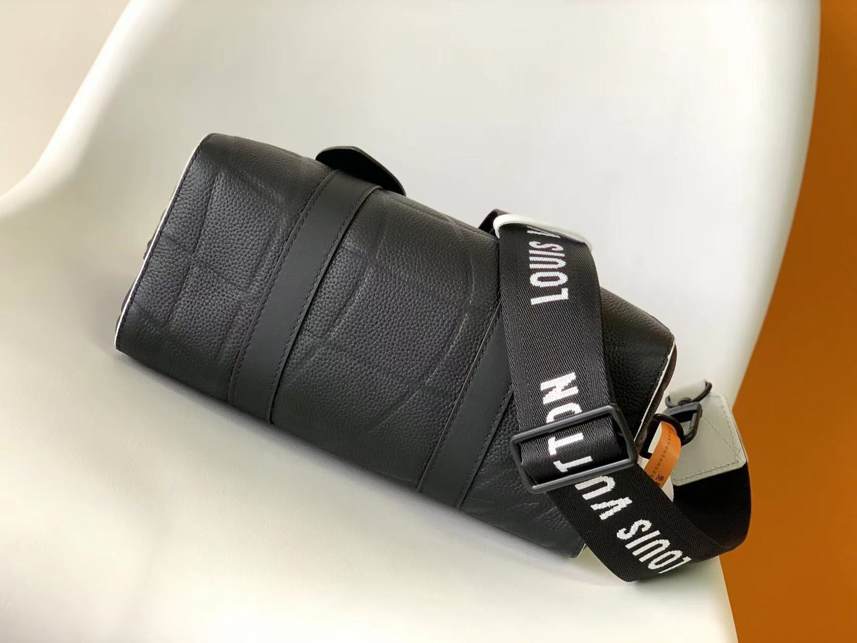 L0vis Vvtt0n Keepall Bandoulière 25 M21543 9.8 x 5.9 x 4.3 inches