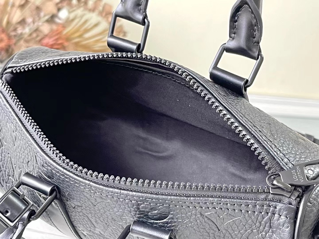 L0vis Vvtt0n Keepall Bandoulière 25 M20900 9.8 x 5.9 x 4.3 inches