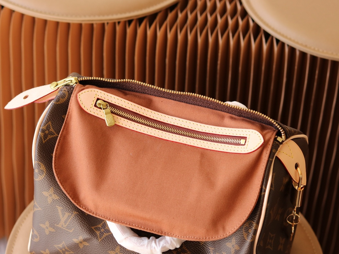 L0vis Vvtt0n M41109 Speedy 25