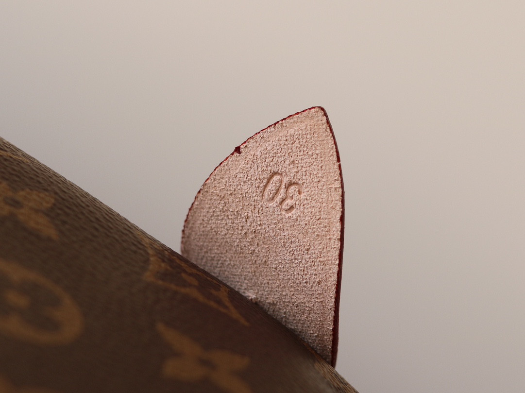 L0vis Vvtt0n M41108 Speedy 30