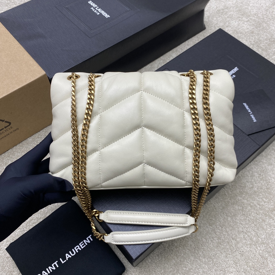 Y51 PUFFER IN LEATHER WHITE 23 X 15.5 X 5.8 CM