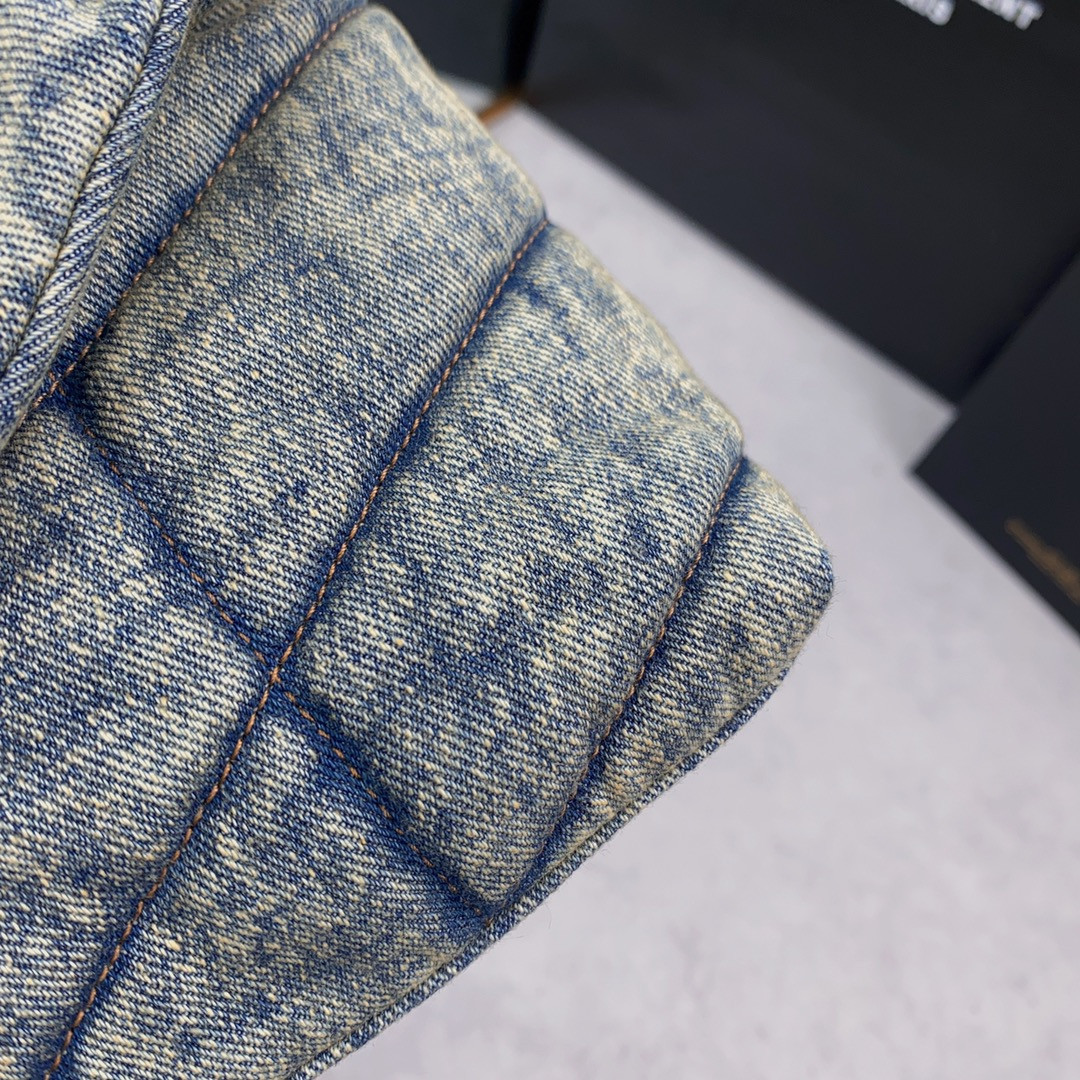 Y51 PUFFER IN SUEDE AND DENIM LIGHT BLUE 23 X 15.5 X 5.8 CM